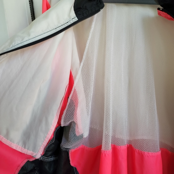 In Sport Vintage Windbreaker, Sz XL - Picture 7 of 8